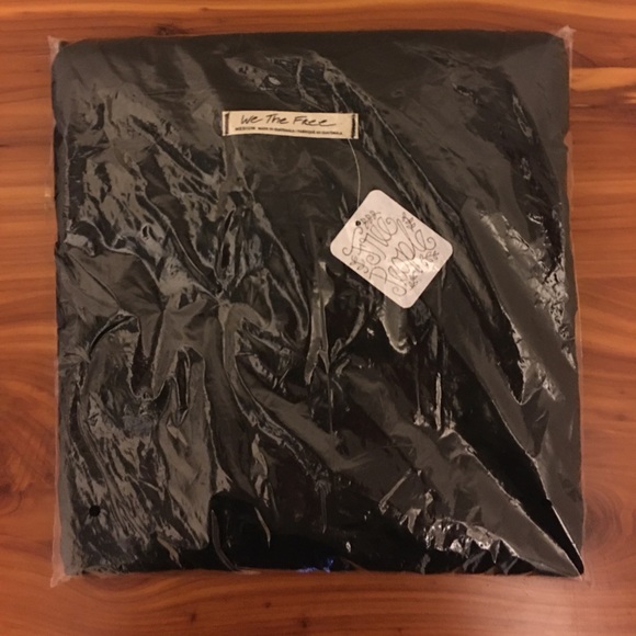 Free people Arden tee! - Picture 3 of 16